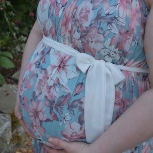 Pink blush pleated maternity